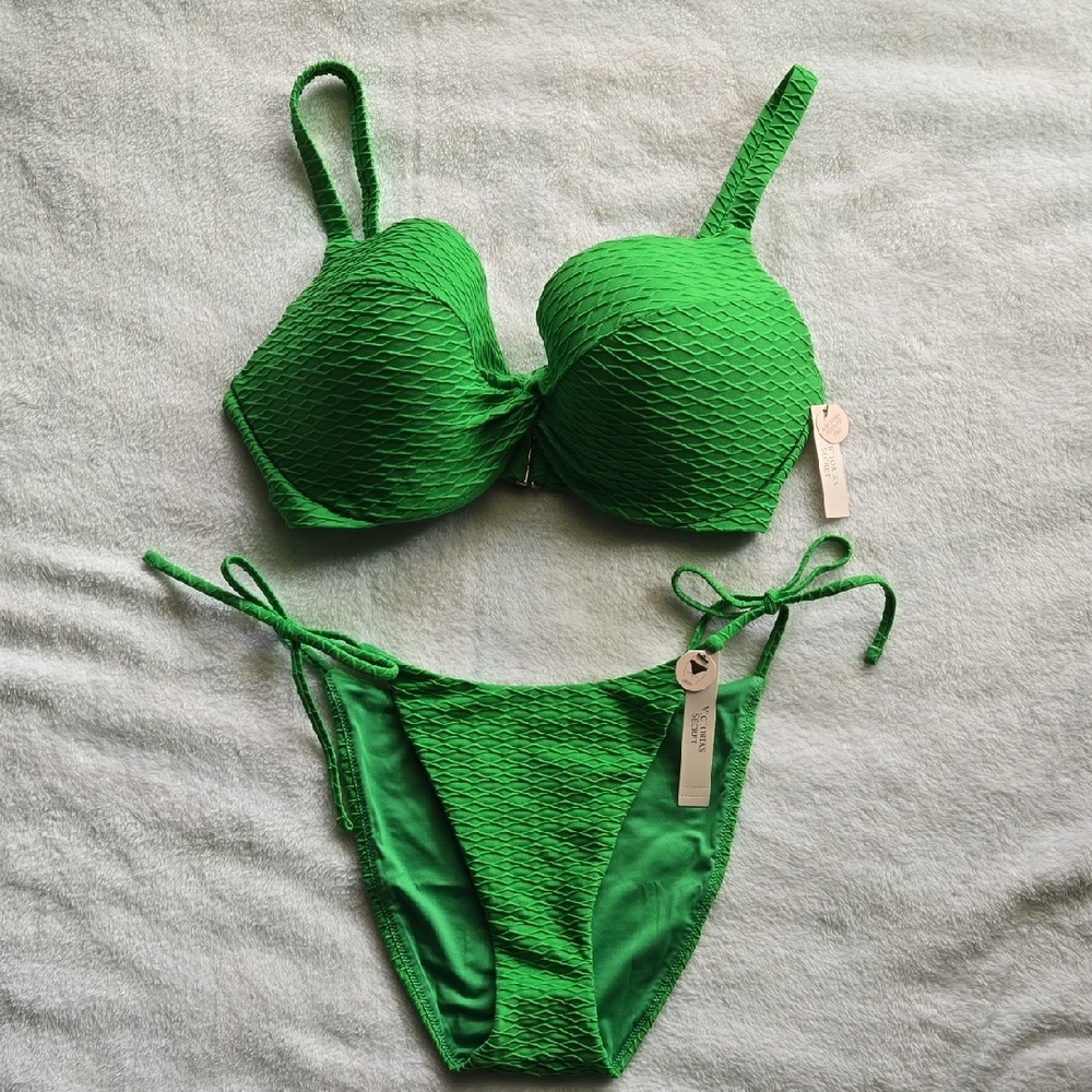 NWT Victoria's Secret Emerald Bikini Set